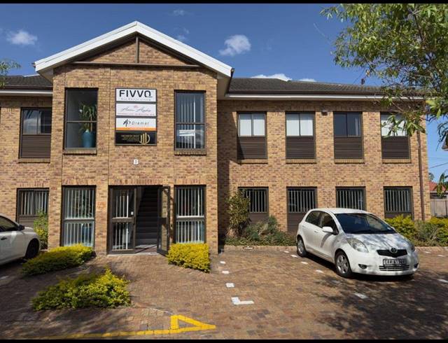 BUSINESS PROPERTY TO RENT IN CLAREMONT